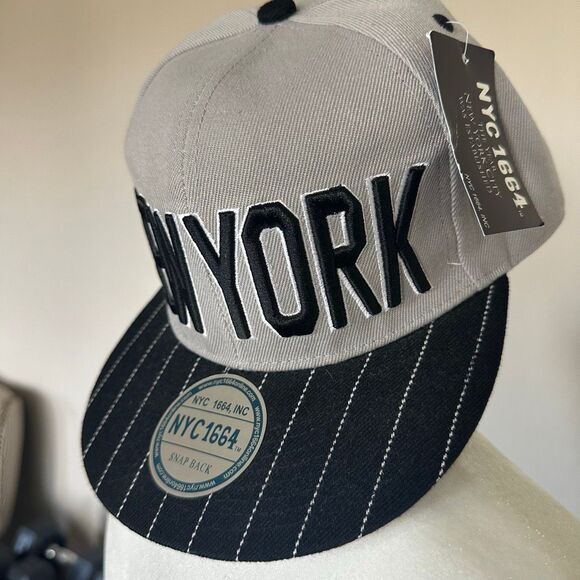 New! New York Snap Back Cap - Picture 1 of 5